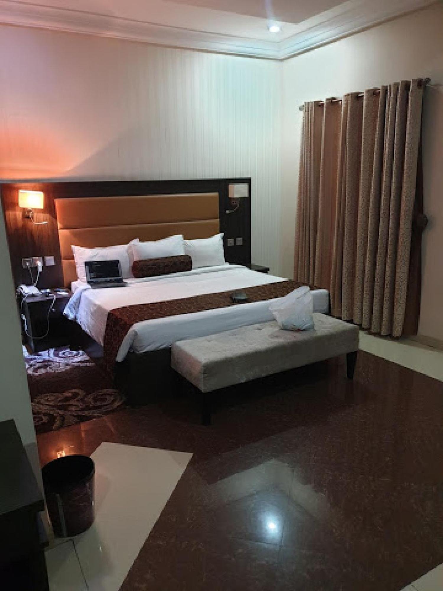Room In Lodge - Nippon Grand Hotels Jabi エクステリア 写真