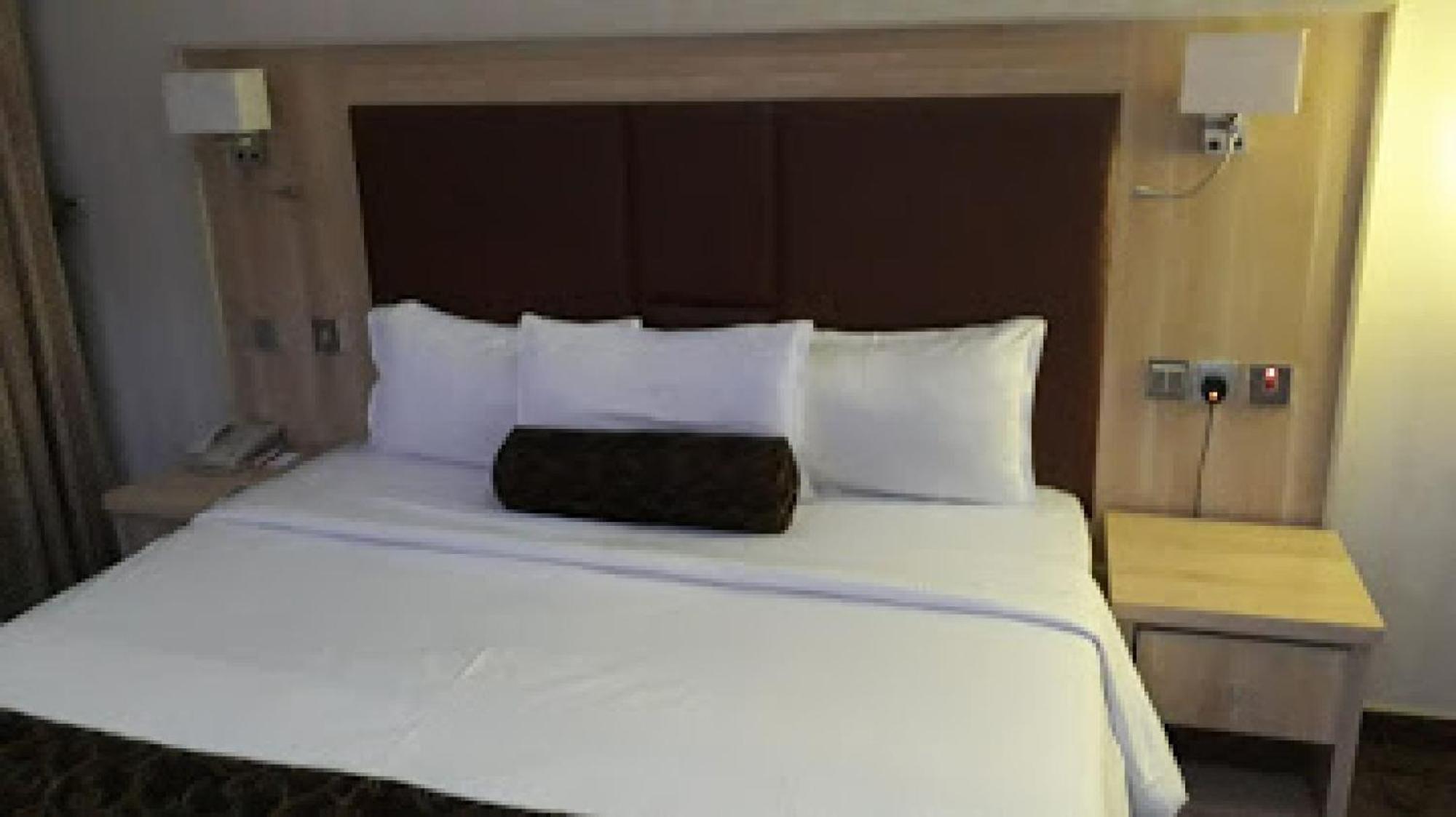 Room In Lodge - Nippon Grand Hotels Jabi エクステリア 写真