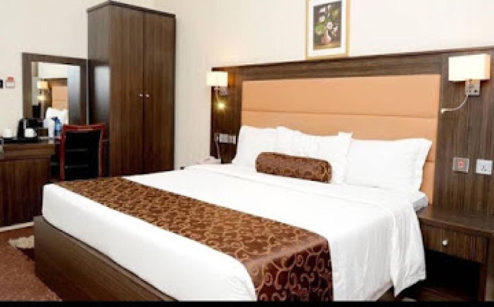 Room In Lodge - Nippon Grand Hotels Jabi エクステリア 写真